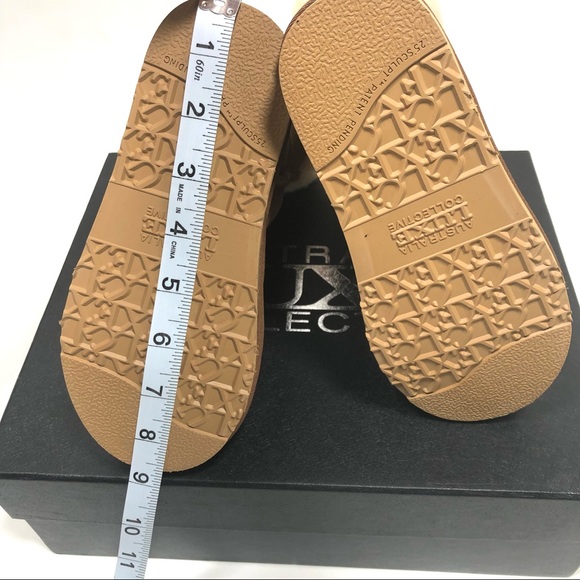 NEW/box🤩 Australia luxe collective shearling boots 🎁🎁🎁 - Picture 12 of 13